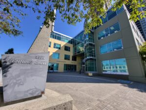 3999-400 Henning Drive Neil Squire Head Office (3)