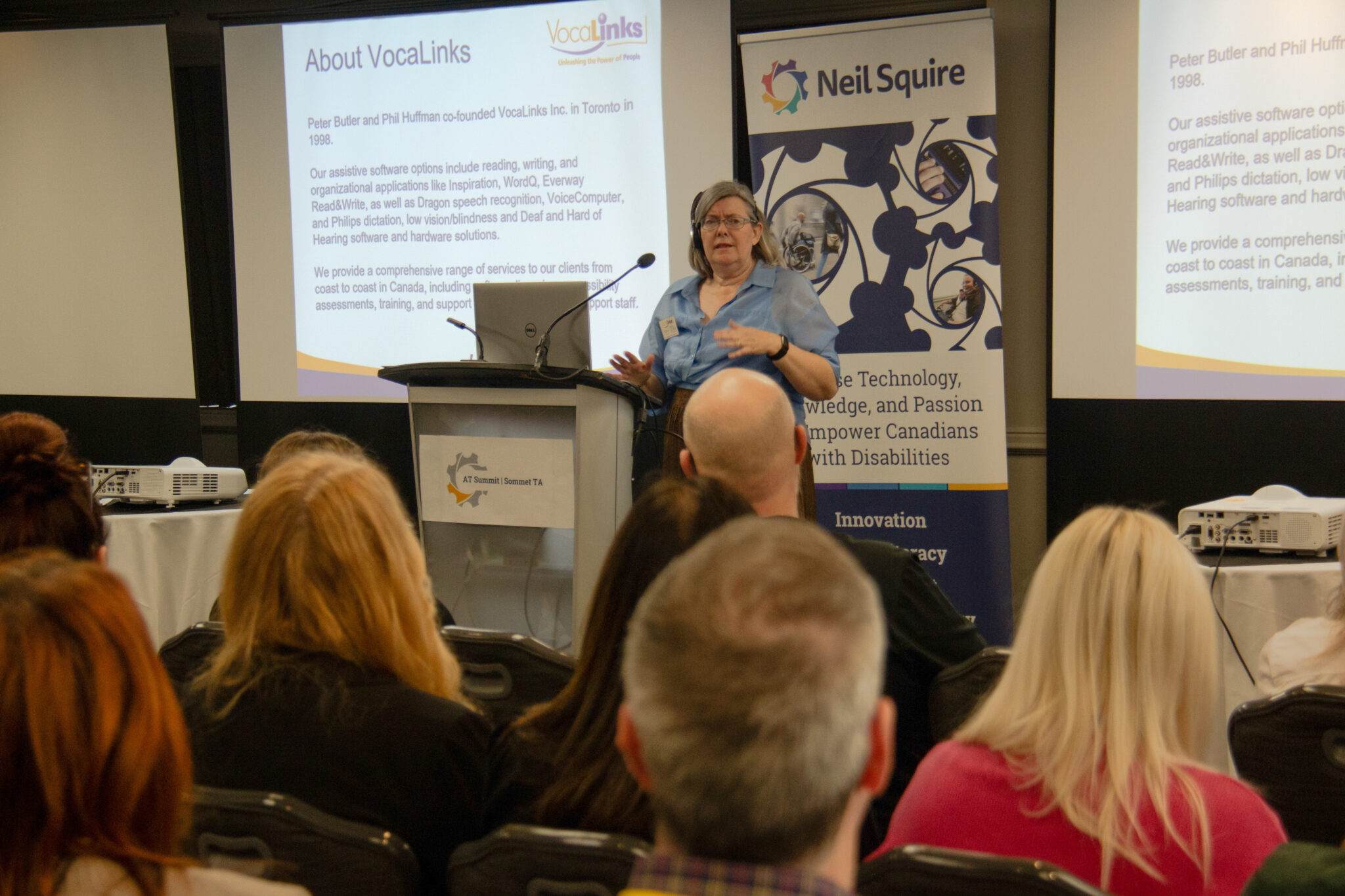 A presenter from VocalLinks presents.
